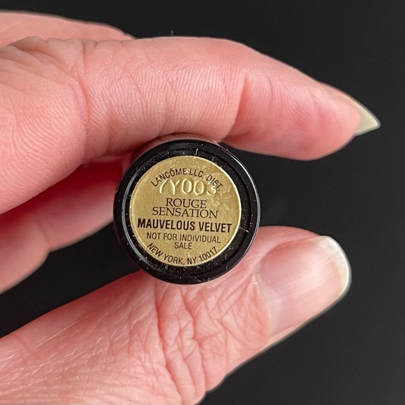 Lancome Marvelous Velvet Rouge Sensation Lipstick Full Size Discontinued New - Picture 4 of 4